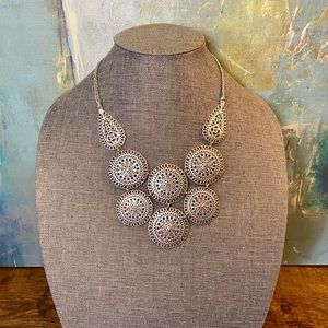Stella & Dot MEDINA BIB NECKLACE